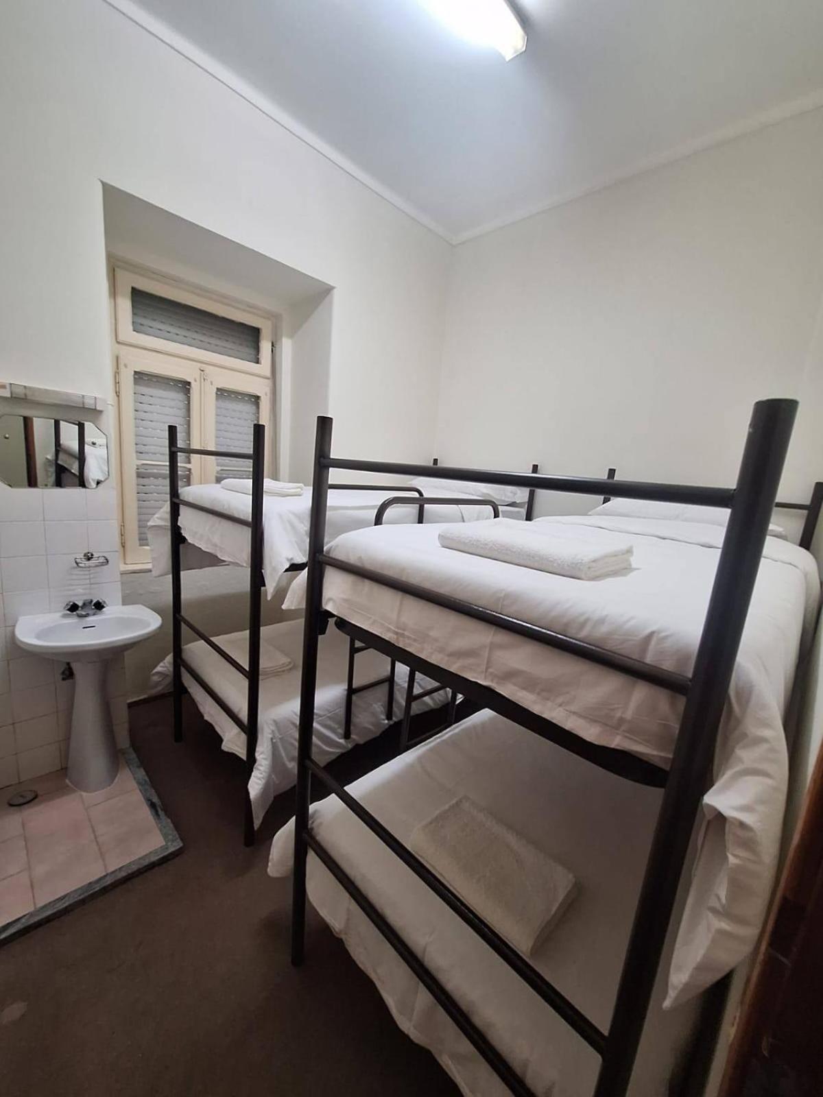 Residencial Ideal Lisbon Bagian luar foto